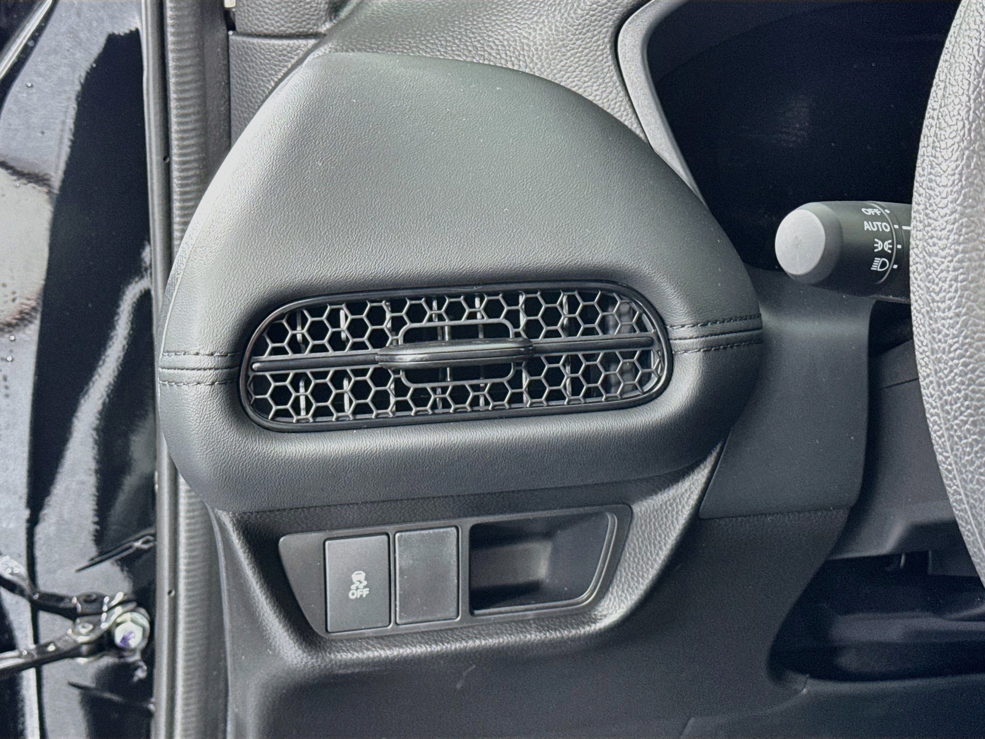New 2027 Honda HR-V LX image 10