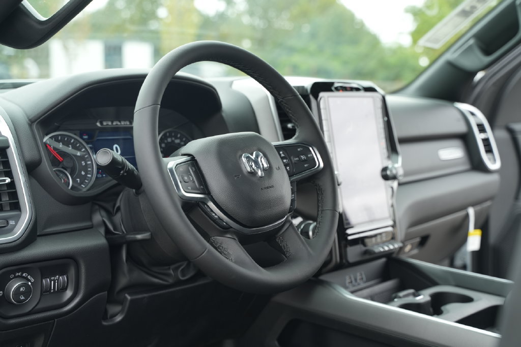 New 2026 RAM 1500 Big Horn AWD/4WD image 24