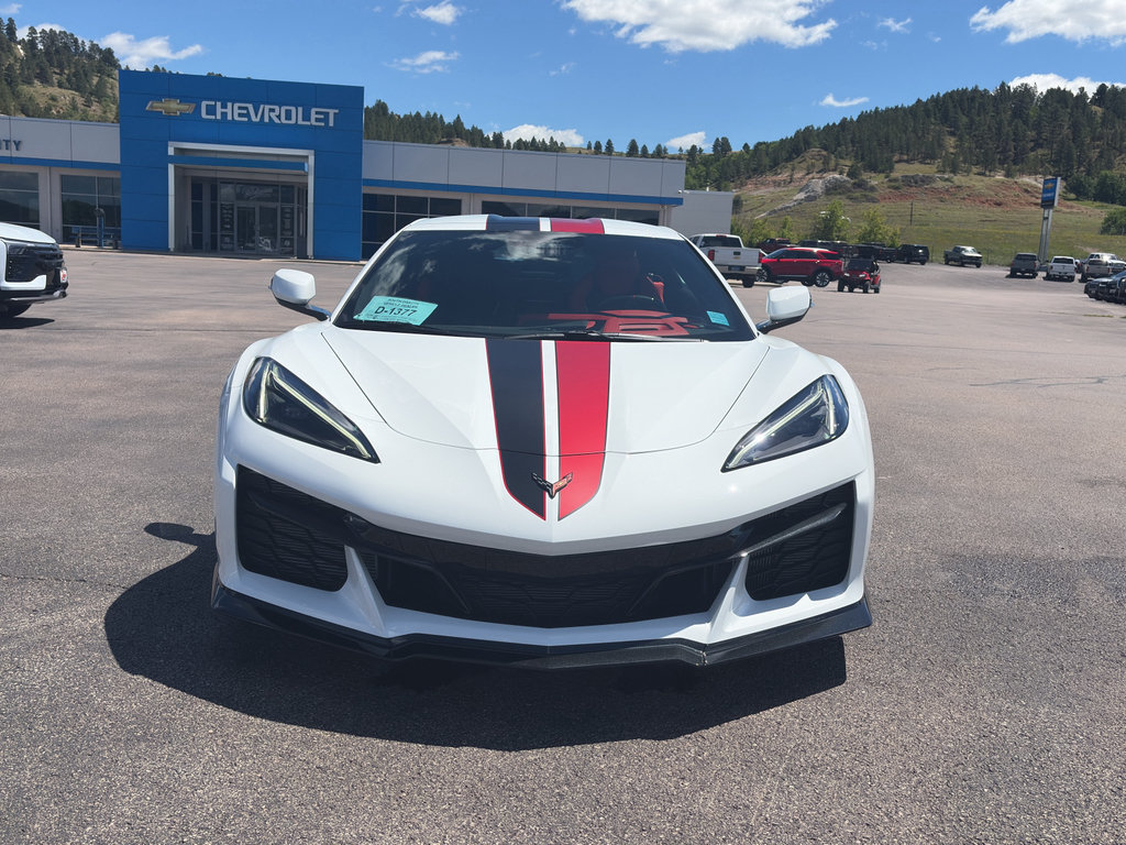 New 2026 Chevrolet Corvette E-Ray w/ Stealth Interior Trim Package AWD/4WD image 24