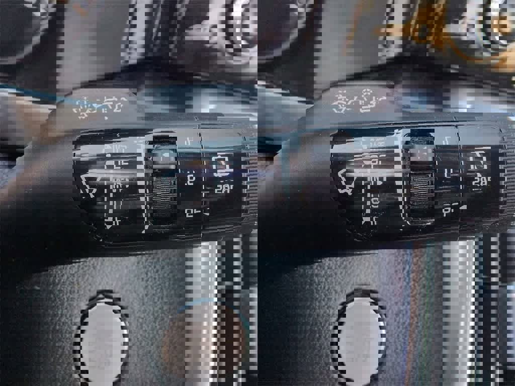 Used 2022 Kia Sorento S image 26