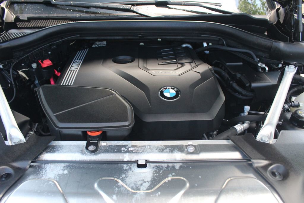 Certified 2024 BMW X3 xDrive30i w/ M Sport Package AWD/4WD image 3