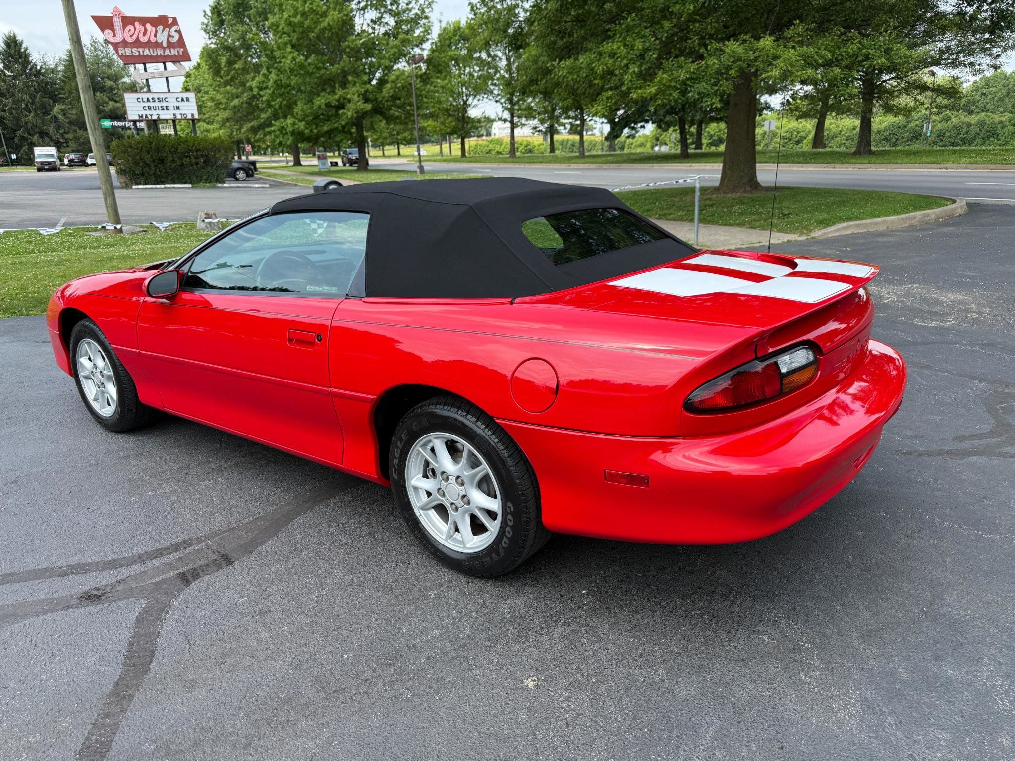Used 2000 Chevrolet Camaro LT RWD image 8