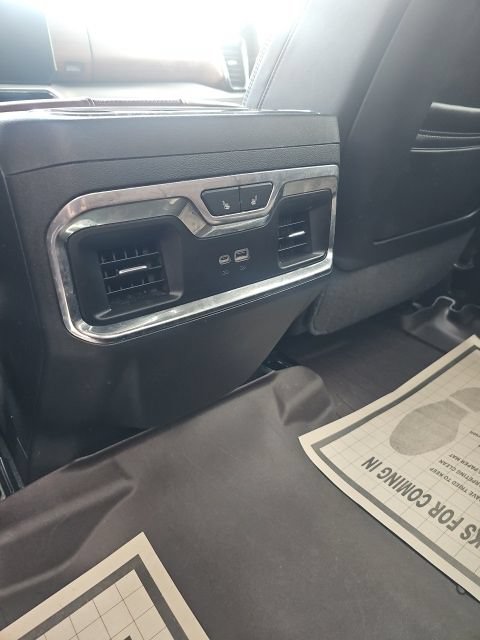 Used 2024 GMC Sierra 2500 Denali Ultimate AWD/4WD image 16