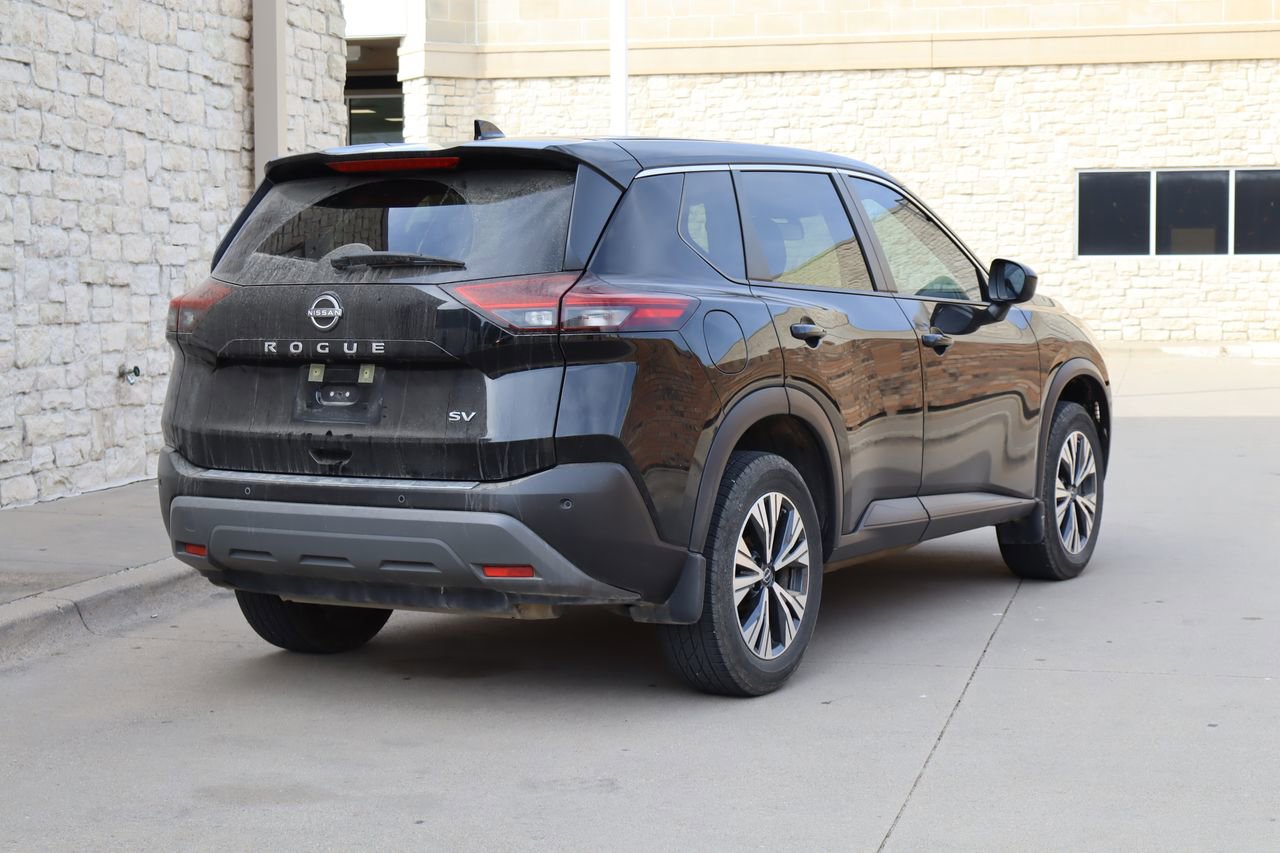 Used 2023 Nissan Rogue SV FWD image 3