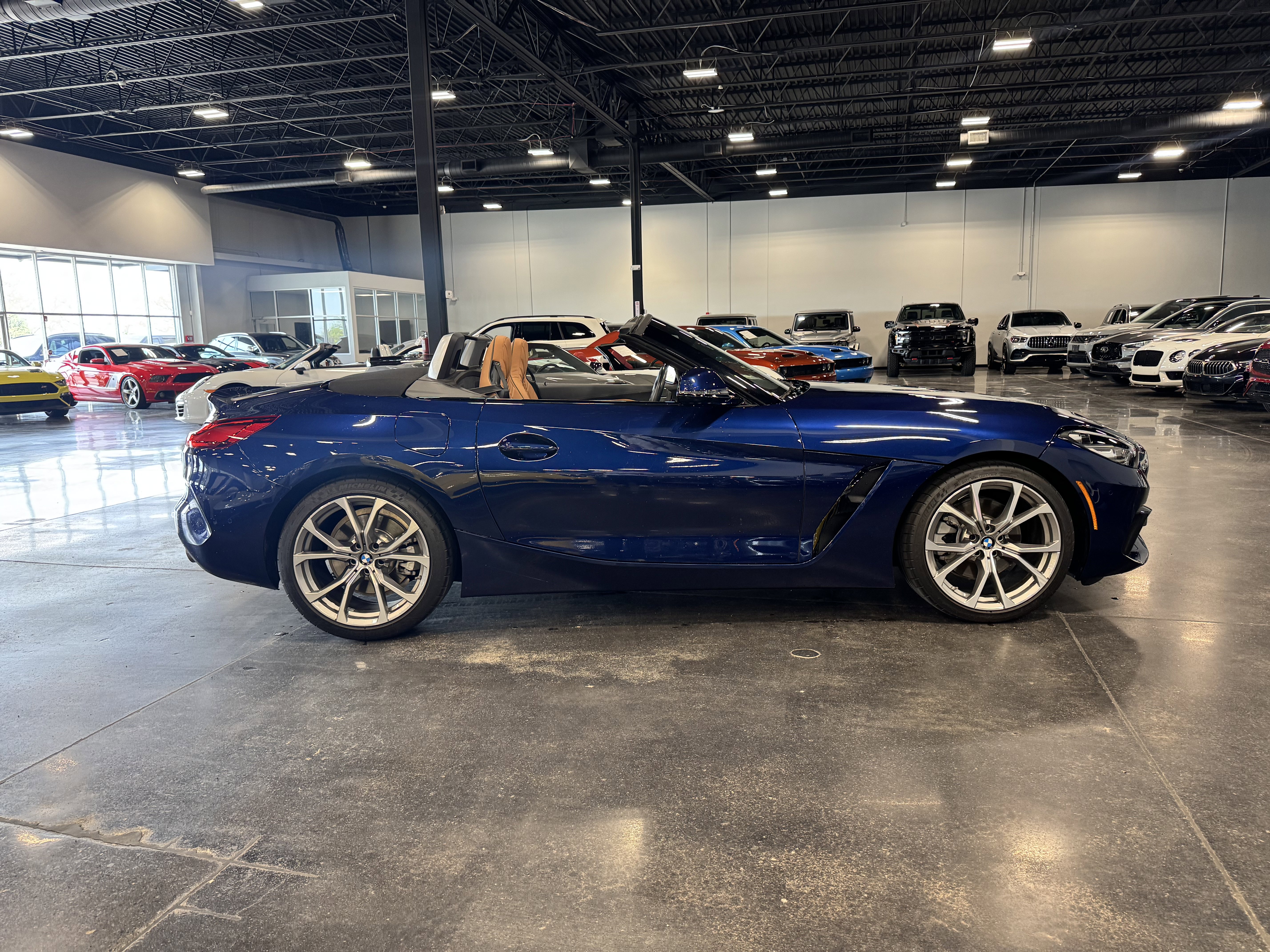 Used 2019 BMW Z4 sDrive30i w/ Convenience Package image 2
