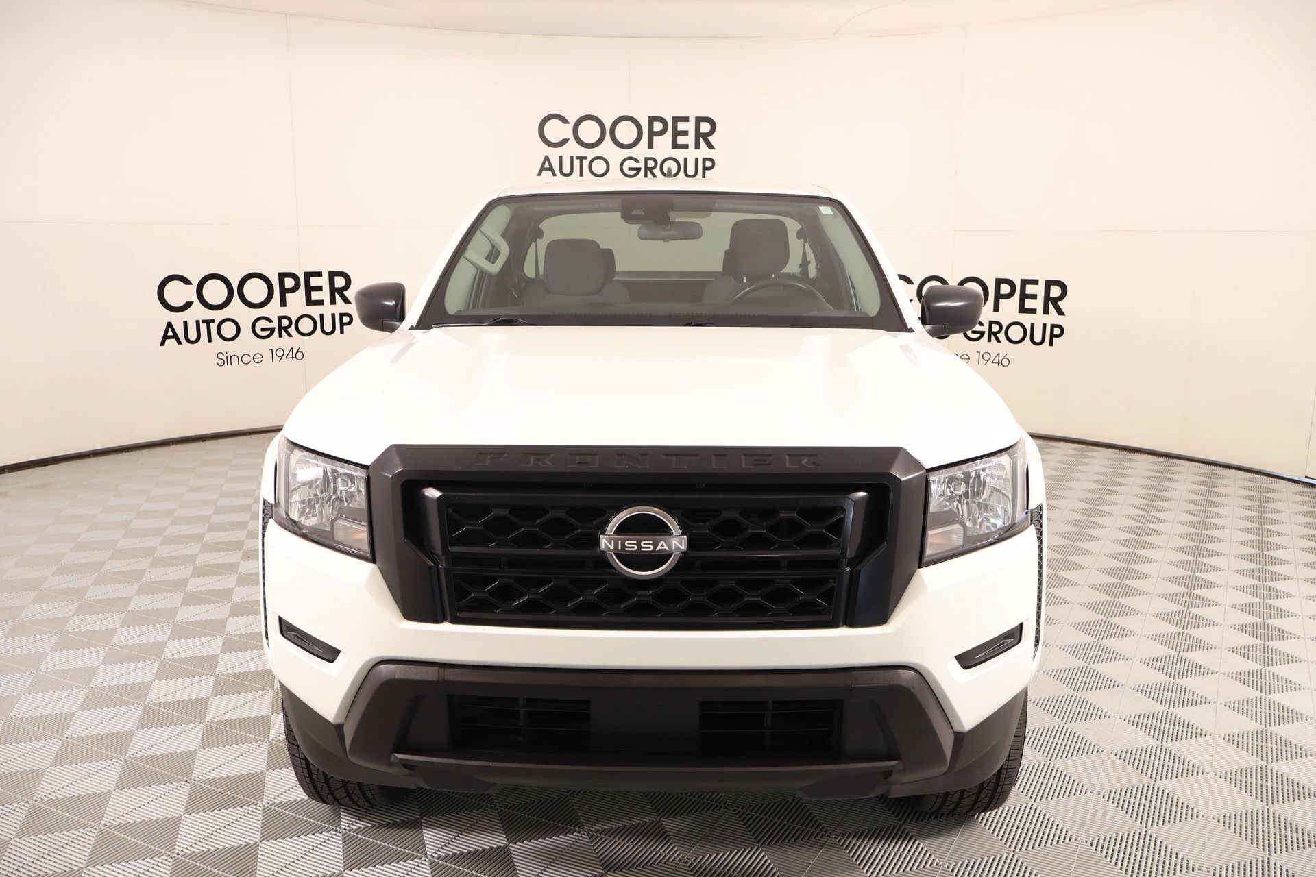 Used 2022 Nissan Frontier S RWD image 8