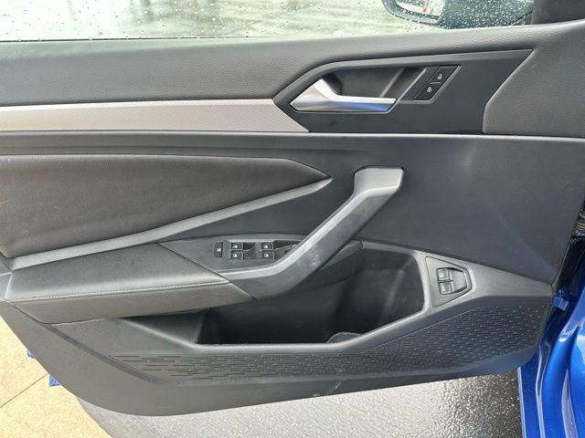 Used 2022 Volkswagen Jetta S image 3