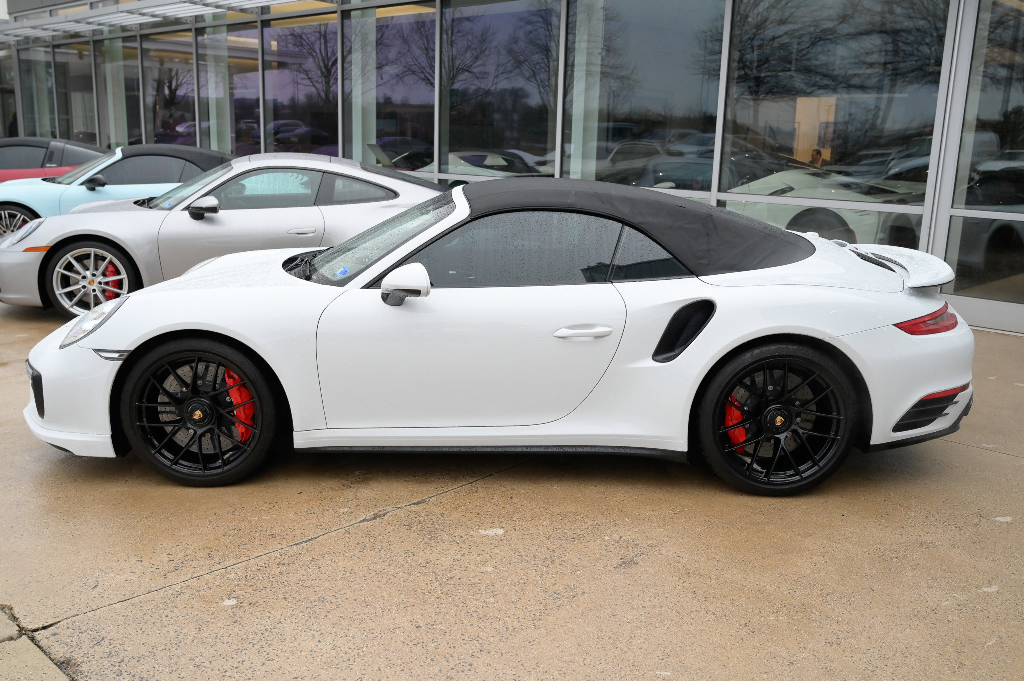 Used 2019 Porsche 911 Turbo S image 8