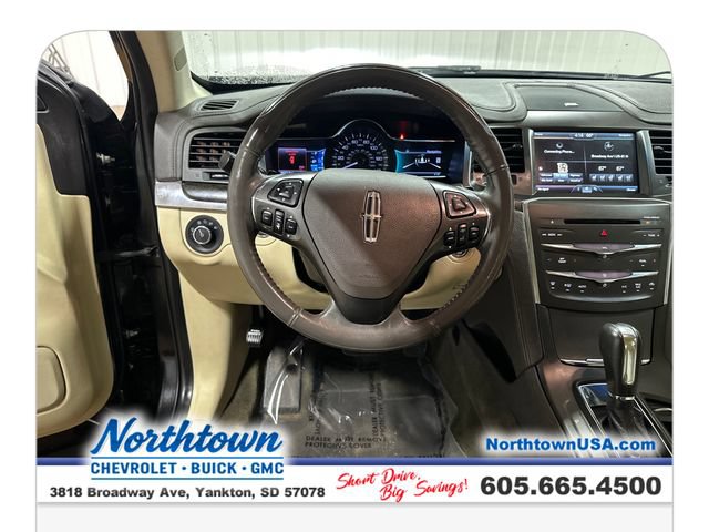 Used 2013 Lincoln MKS AWD image 13