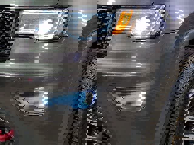 Used 2020 Jeep Grand Cherokee Trailhawk w/ Trailhawk Luxury Group image 11