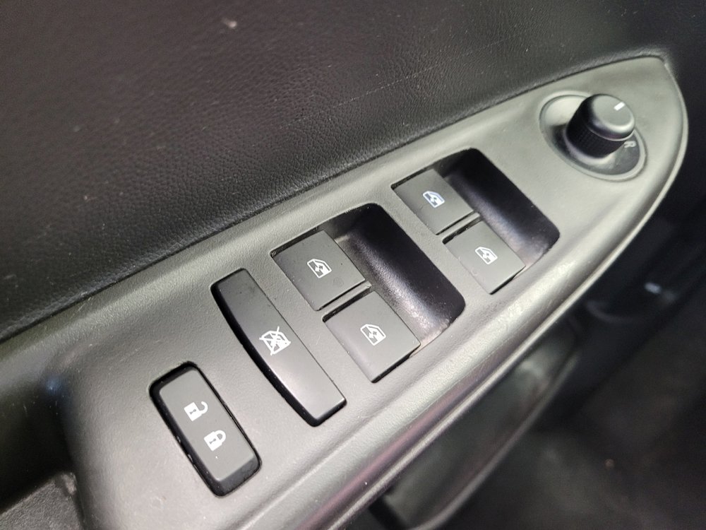 Used 2021 Chevrolet Spark LT FWD image 27
