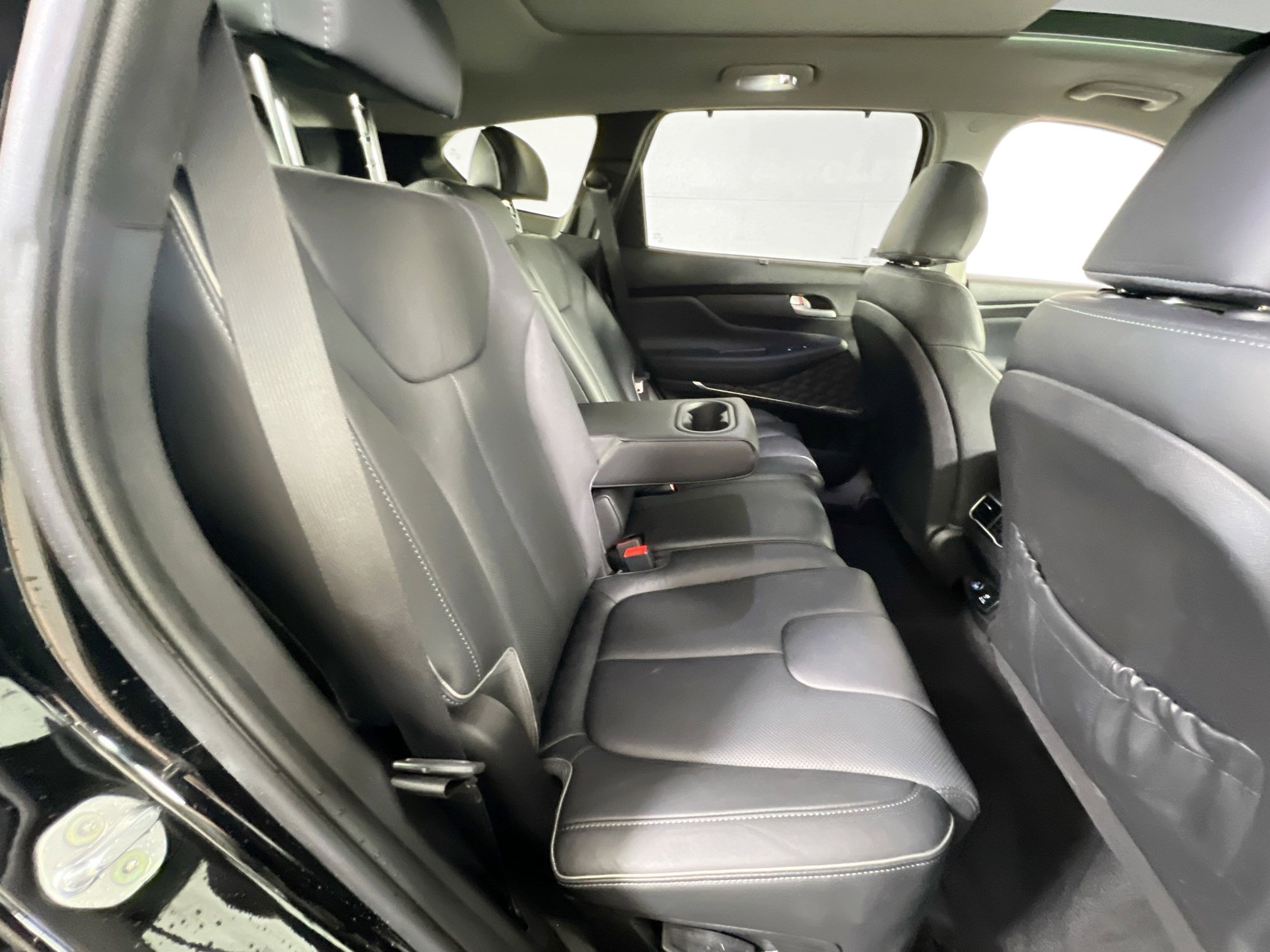 Used 2022 Hyundai Santa Fe Limited w/ Cargo Package image 28