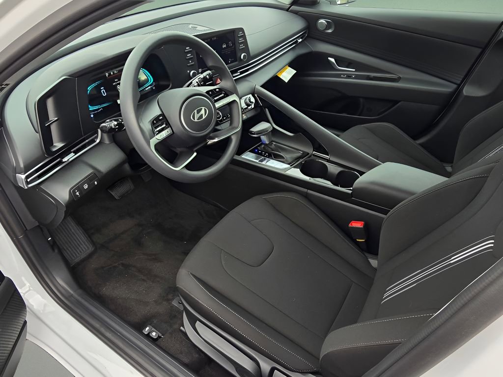 New 2026 Hyundai Elantra Blue image 25