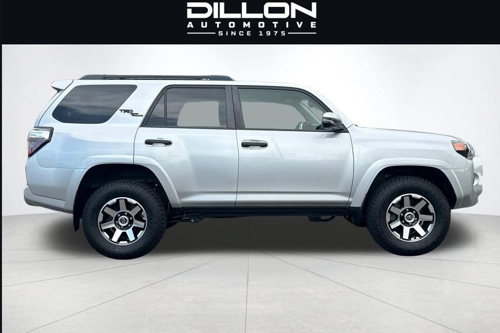Used 2019 Toyota 4Runner TRD Off-Road Premium AWD/4WD image 3