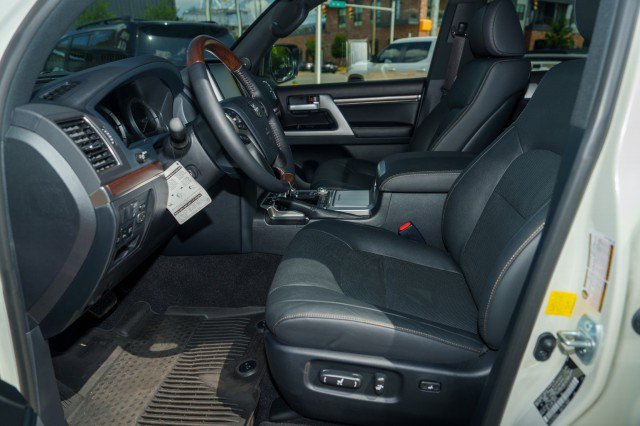 Used 2020 Toyota Land Cruiser Heritage Edition AWD/4WD image 9