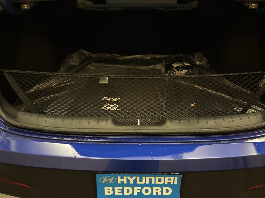 Certified 2025 Hyundai Elantra SE image 10