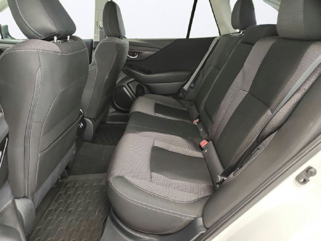 Used 2025 Subaru Outback Premium w/ Popular Package #1A AWD/4WD image 22