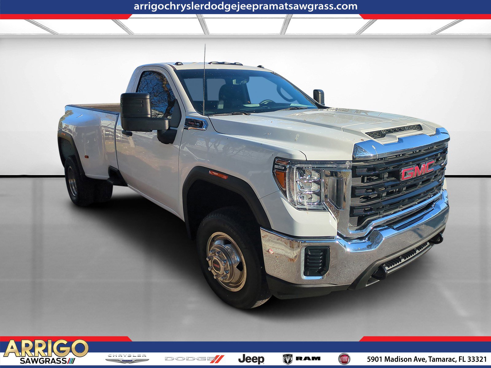 Used 2023 GMC Sierra 3500 Pro image 1