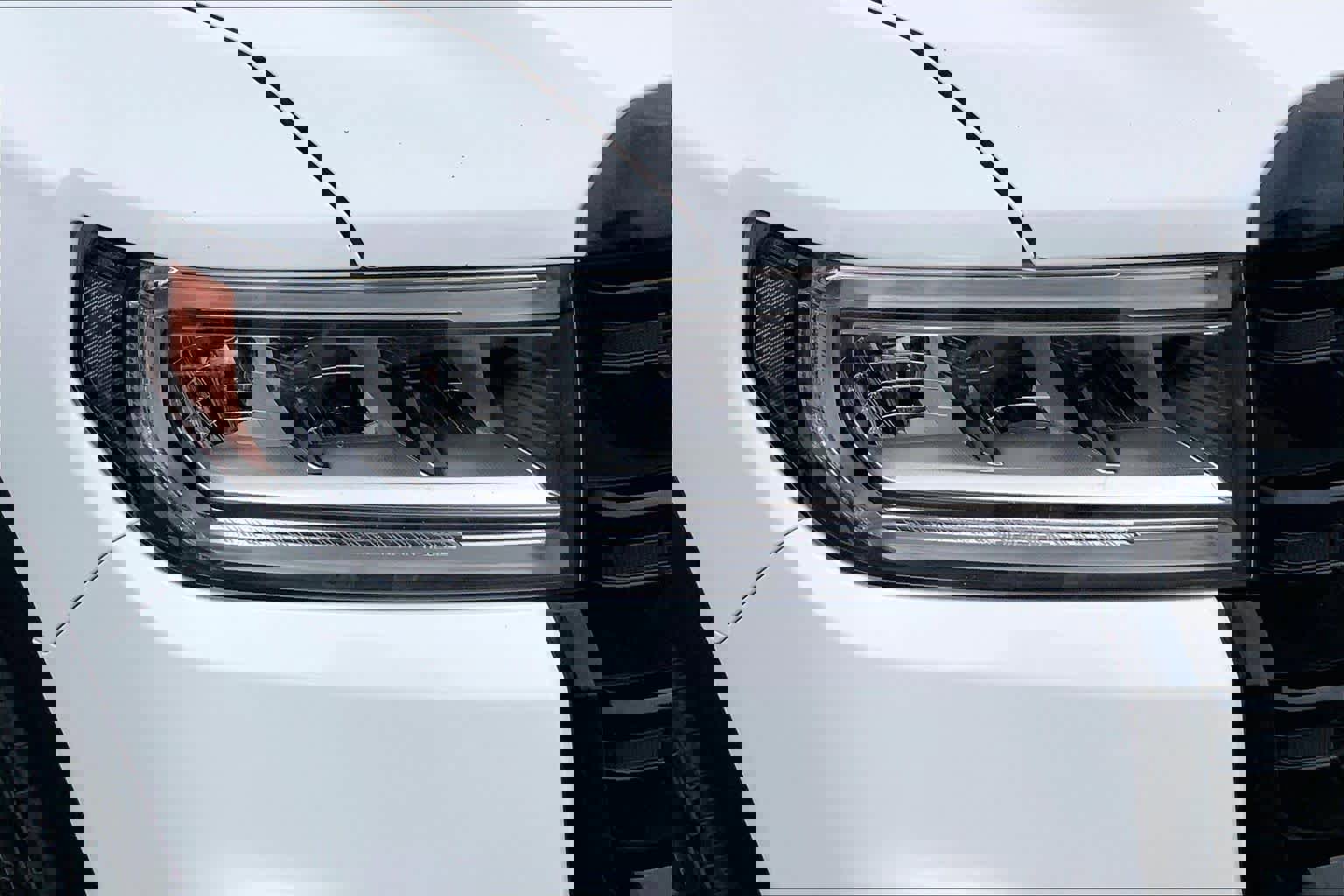 Used 2022 GMC Acadia SLE w/ Elevation Edition FWD image 24