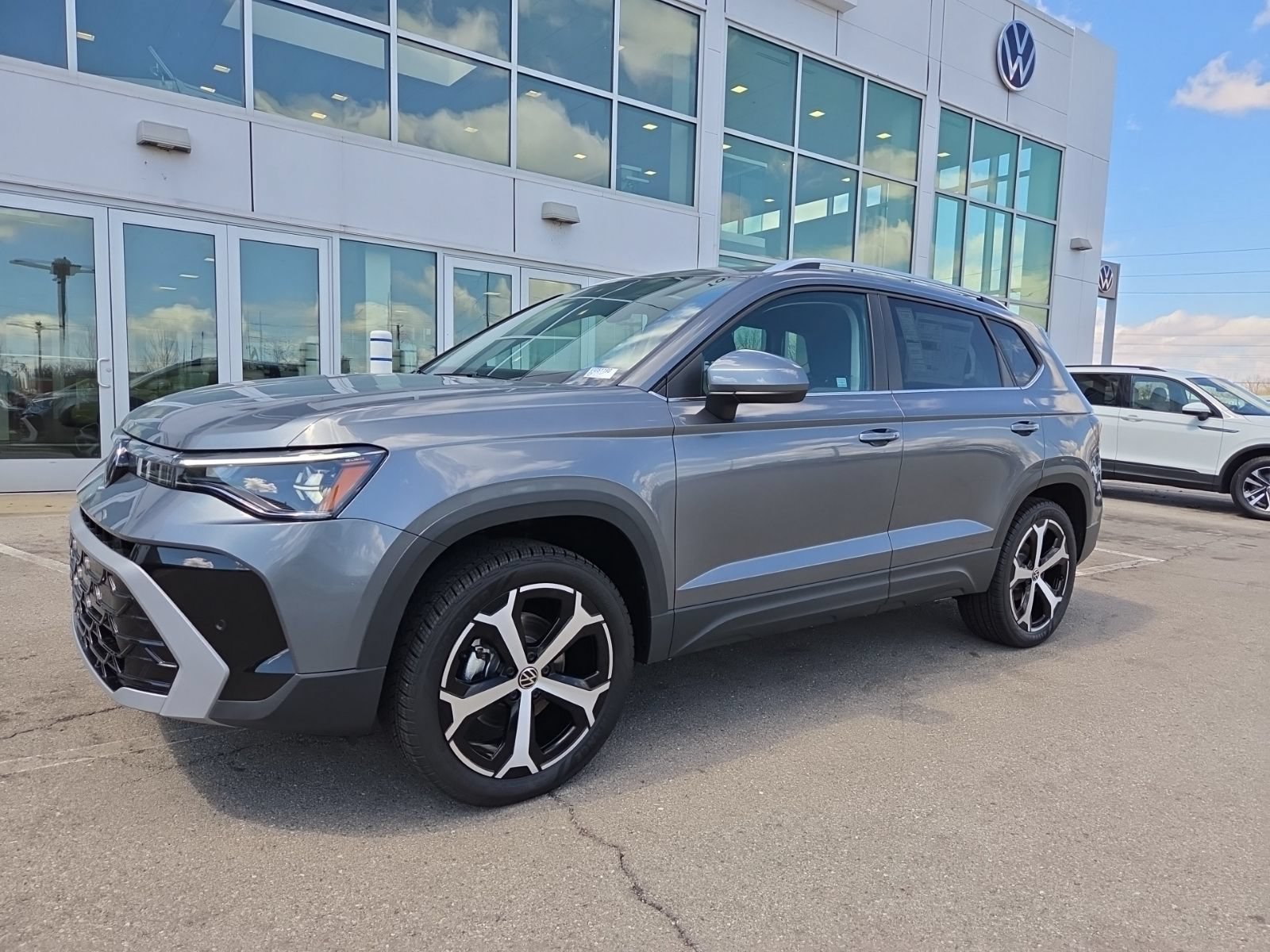 New 2026 Volkswagen Taos SEL AWD/4WD image 7