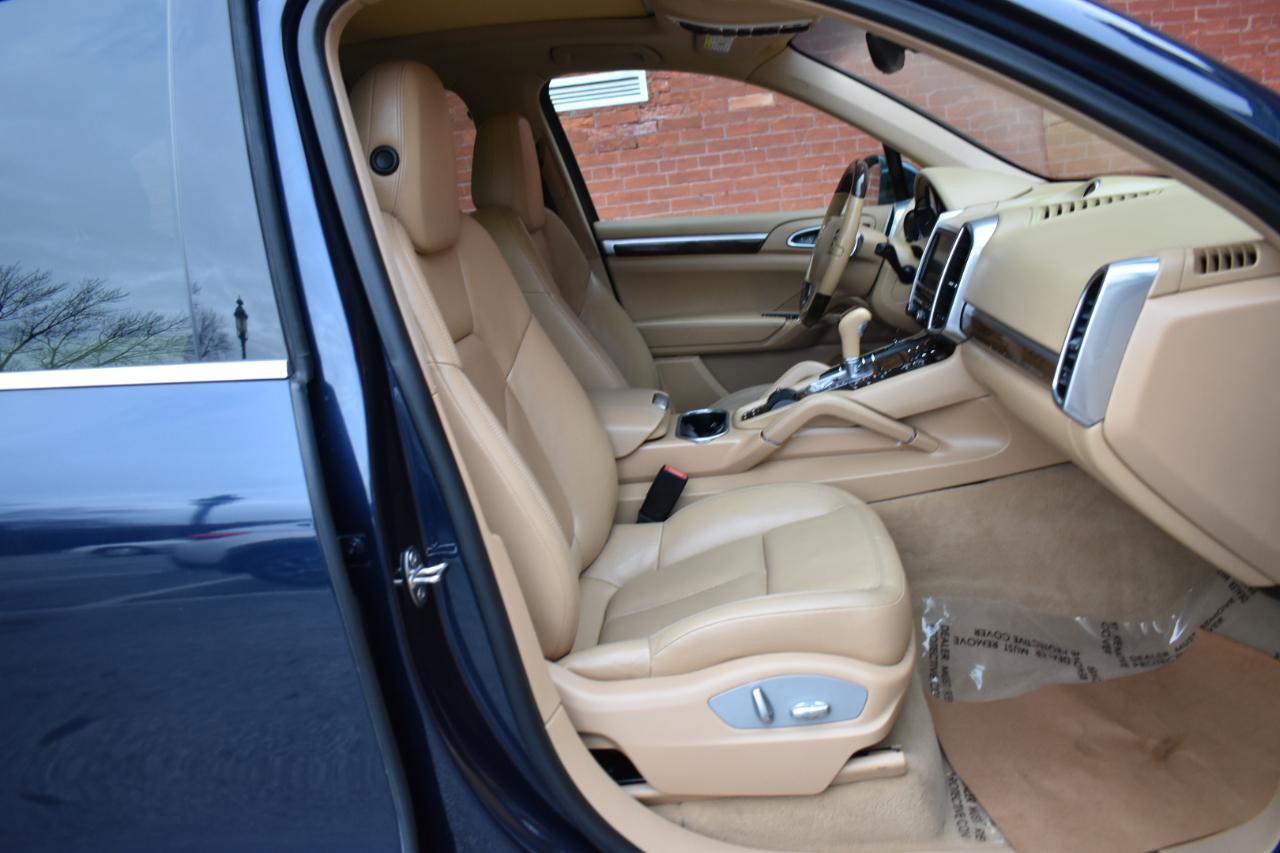 Used 2014 Porsche Cayenne S AWD/4WD image 19