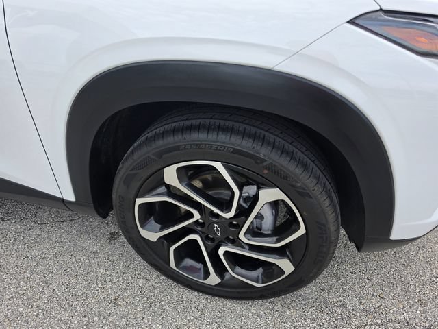 Used 2024 Chevrolet Trax RS w/ Sunroof Package FWD image 10