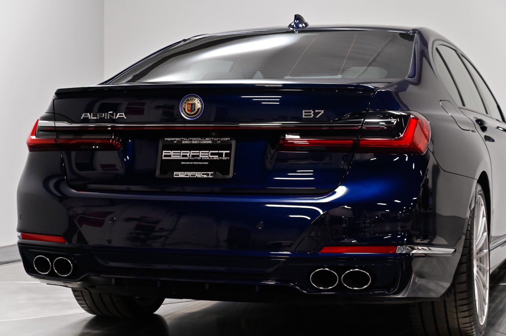 Used 2022 BMW ALPINA B7 xDrive AWD/4WD image 62