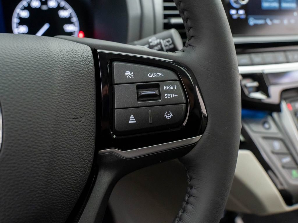 New 2026 Honda Odyssey Touring image 31
