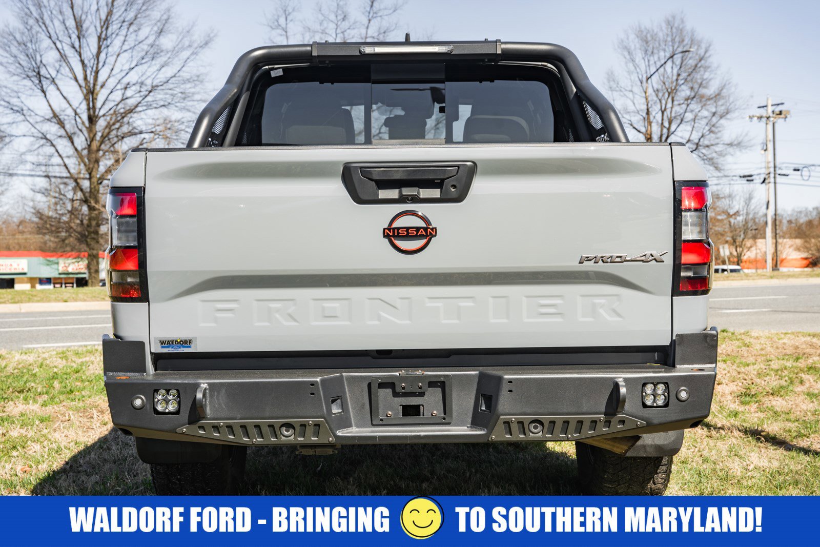 Used 2023 Nissan Frontier PRO-4X w/ Pro Convenience Package image 5