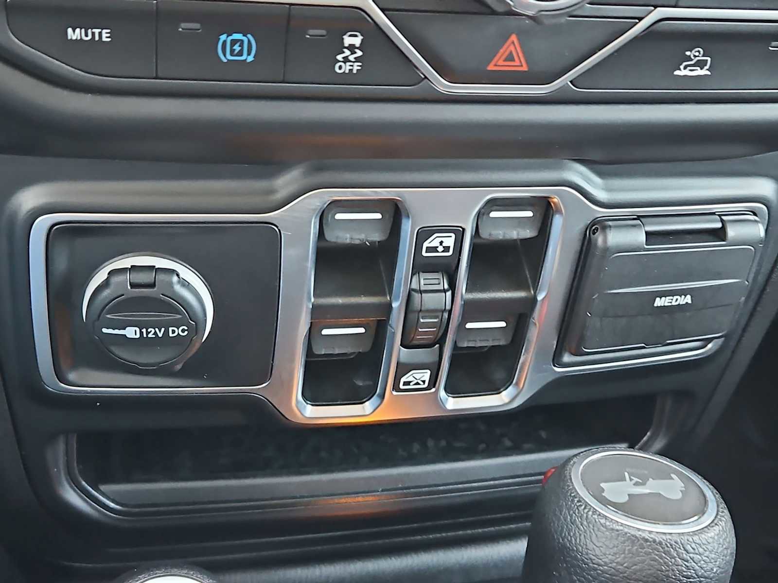 Used 2023 Jeep Wrangler Unlimited image 45