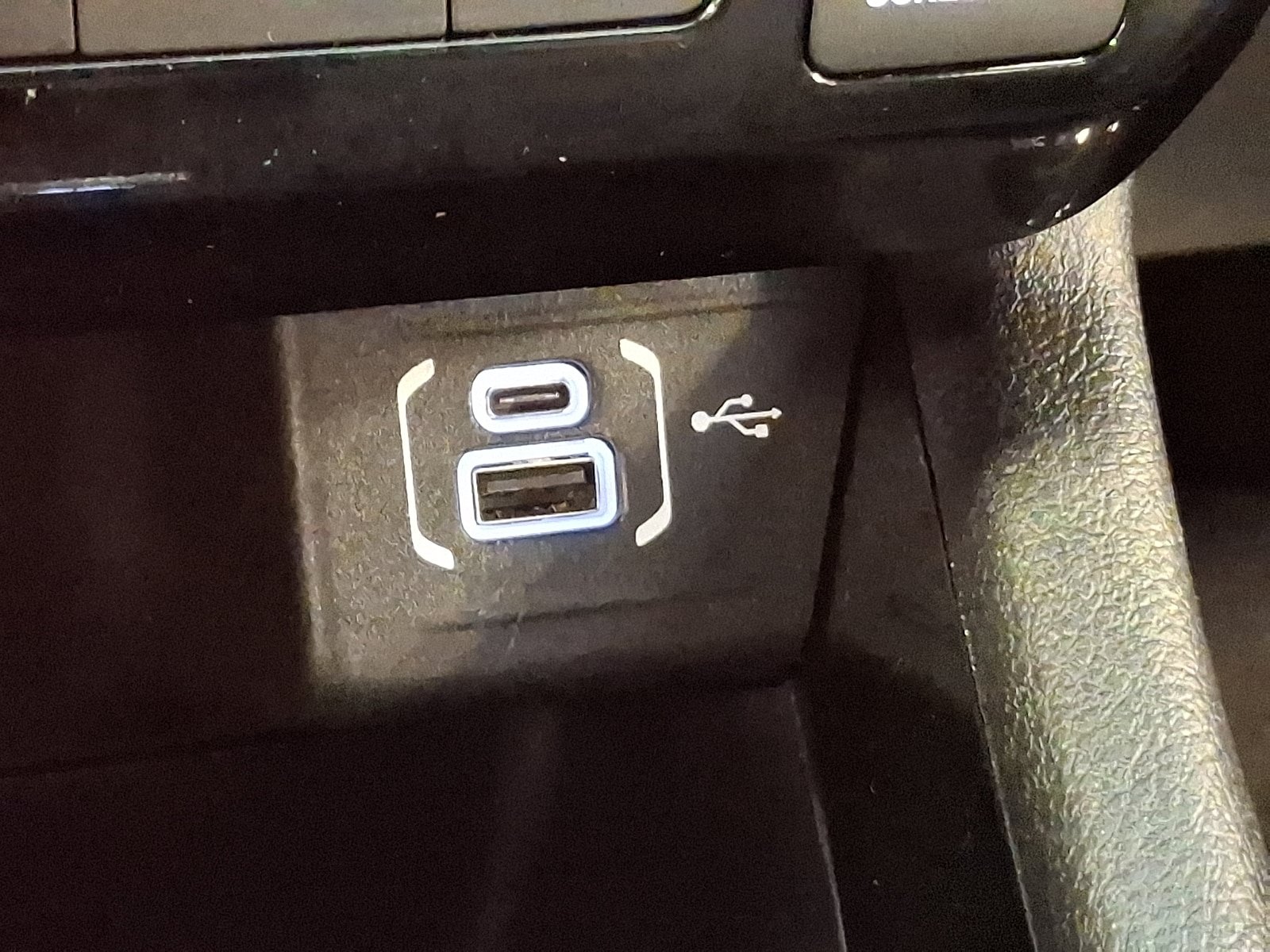 Certified 2025 Jeep Compass Limited AWD/4WD image 25