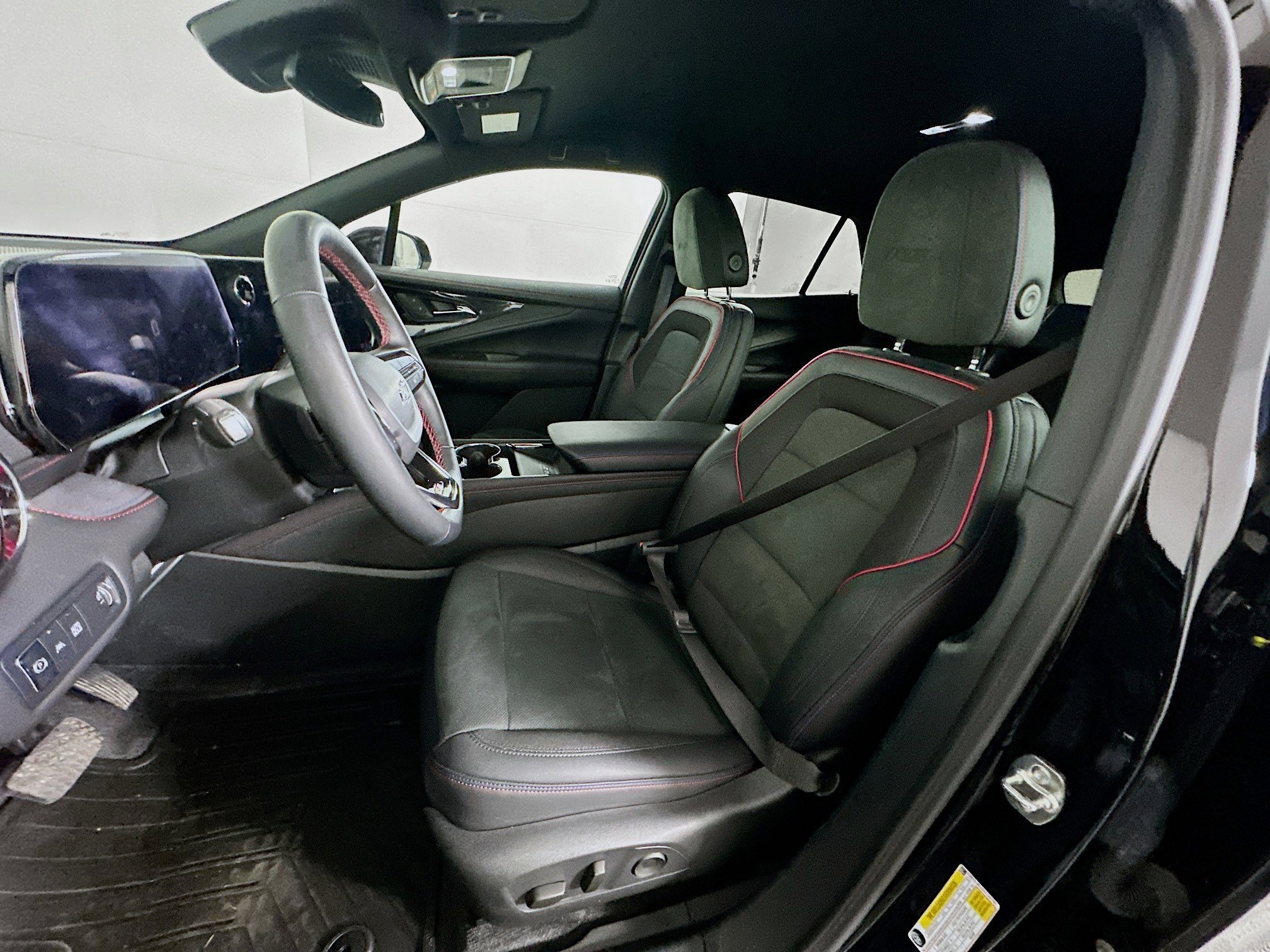 Used 2025 Chevrolet Blazer EV RS image 13