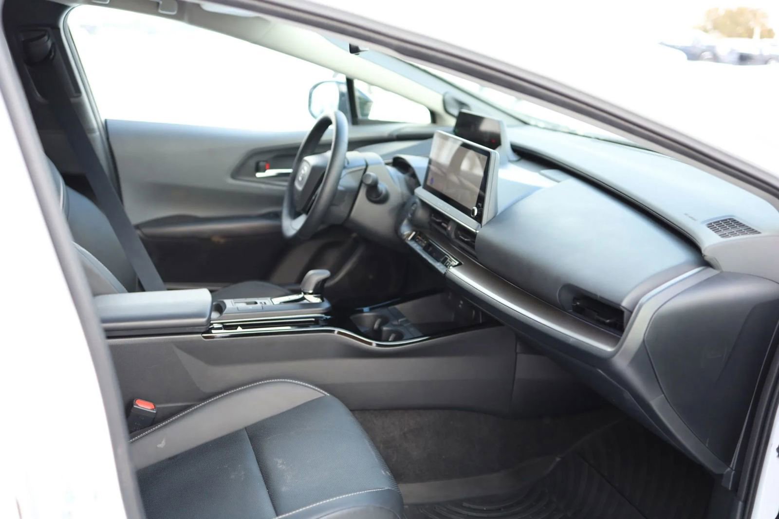 Used 2024 Toyota Prius Limited image 49