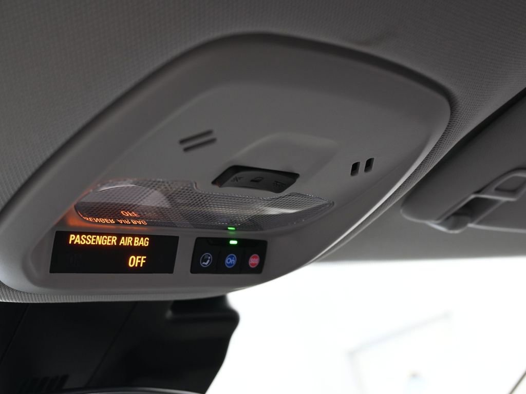 Used 2025 Chevrolet Trax LT w/ LT Convenience Package image 30