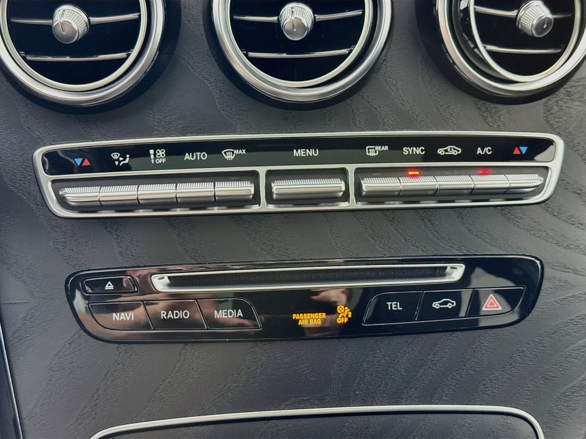 Certified 2019 Mercedes-Benz GLC 300 image 17