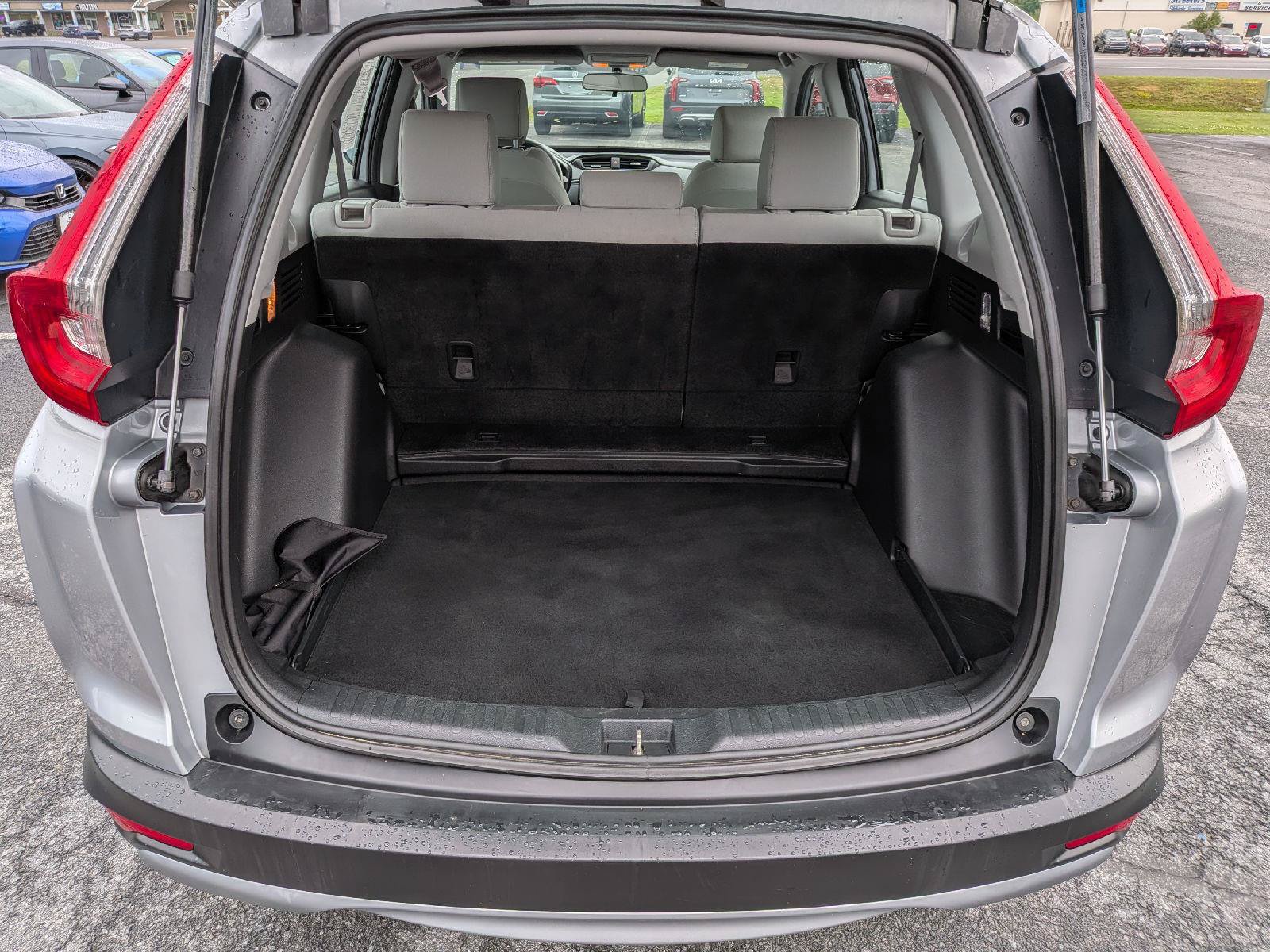 Used 2019 Honda CR-V LX image 10