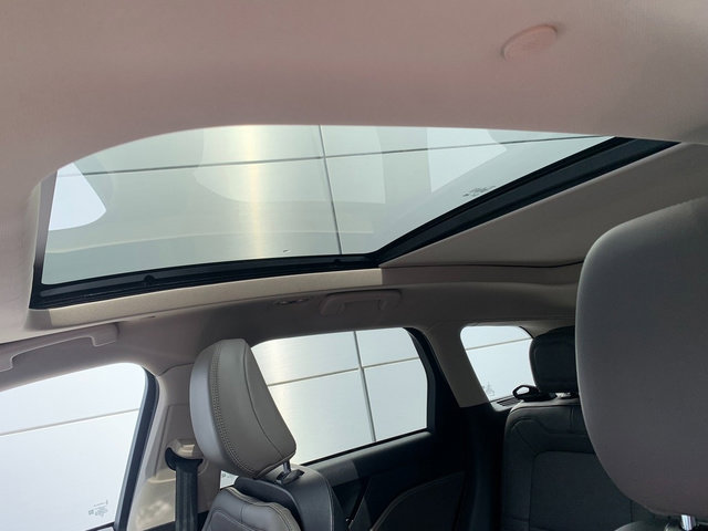 Used 2023 Lincoln Corsair AWD w/ Equipment Group 101A image 23