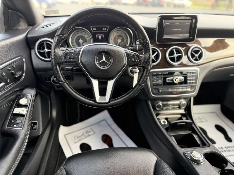 Used 2014 Mercedes-Benz CLA 250 image 11