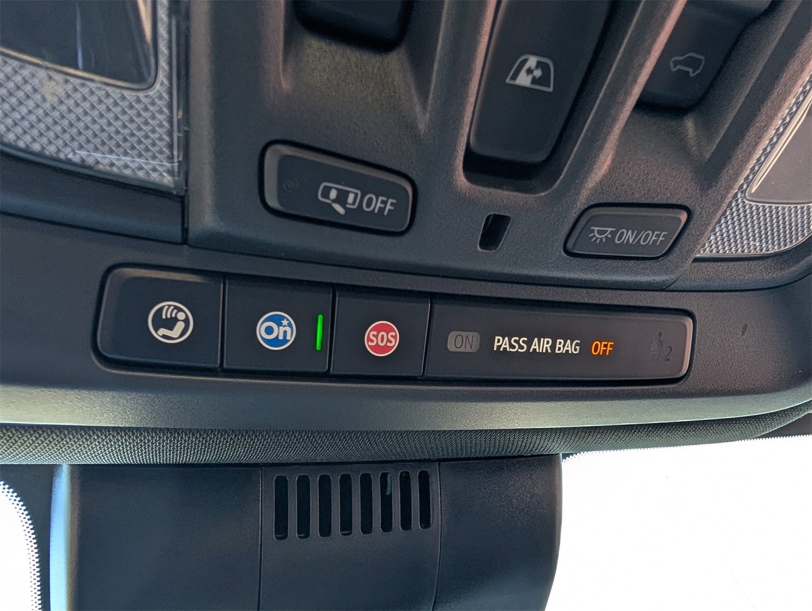 Used 2024 Chevrolet Silverado 1500 High Country w/ Z71 Off-Road Package image 33