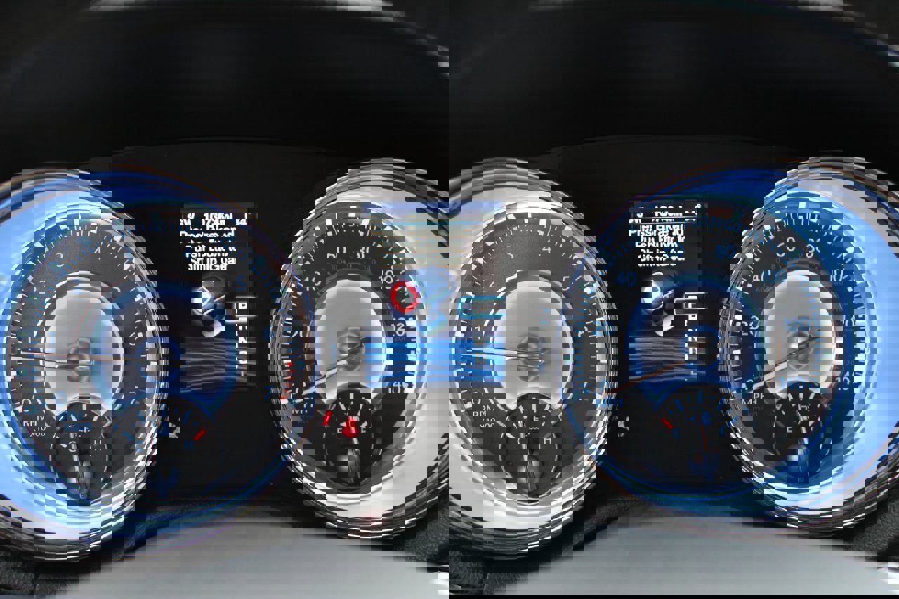 Used 2013 Chrysler 300 image 8