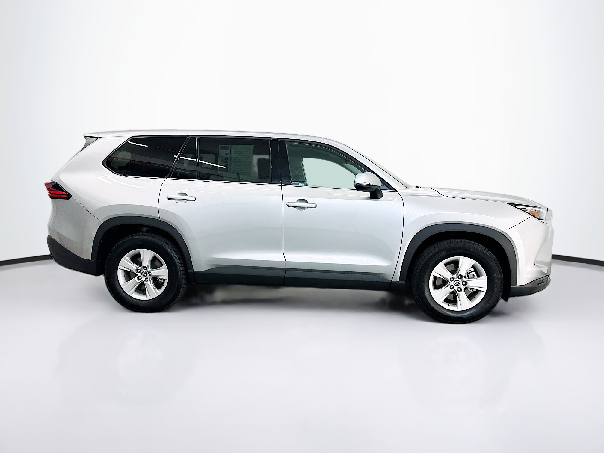 Used 2025 Toyota Grand Highlander AWD image 10