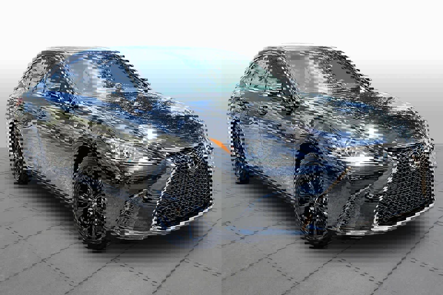 Used 2022 Lexus ES 350 F Sport w/ Accessory Package image 3