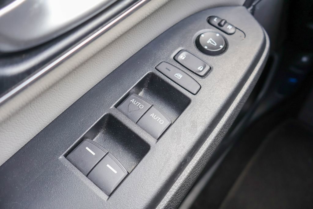 Used 2018 Honda CR-V EX-L image 17