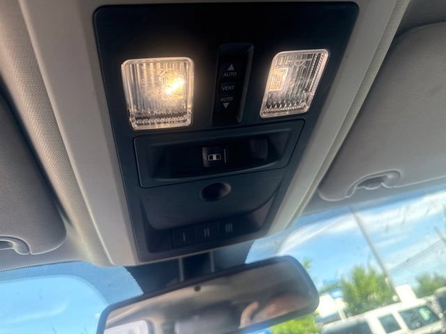 Used 2018 RAM 3500 Laramie w/ Cold Weather Group AWD/4WD image 17