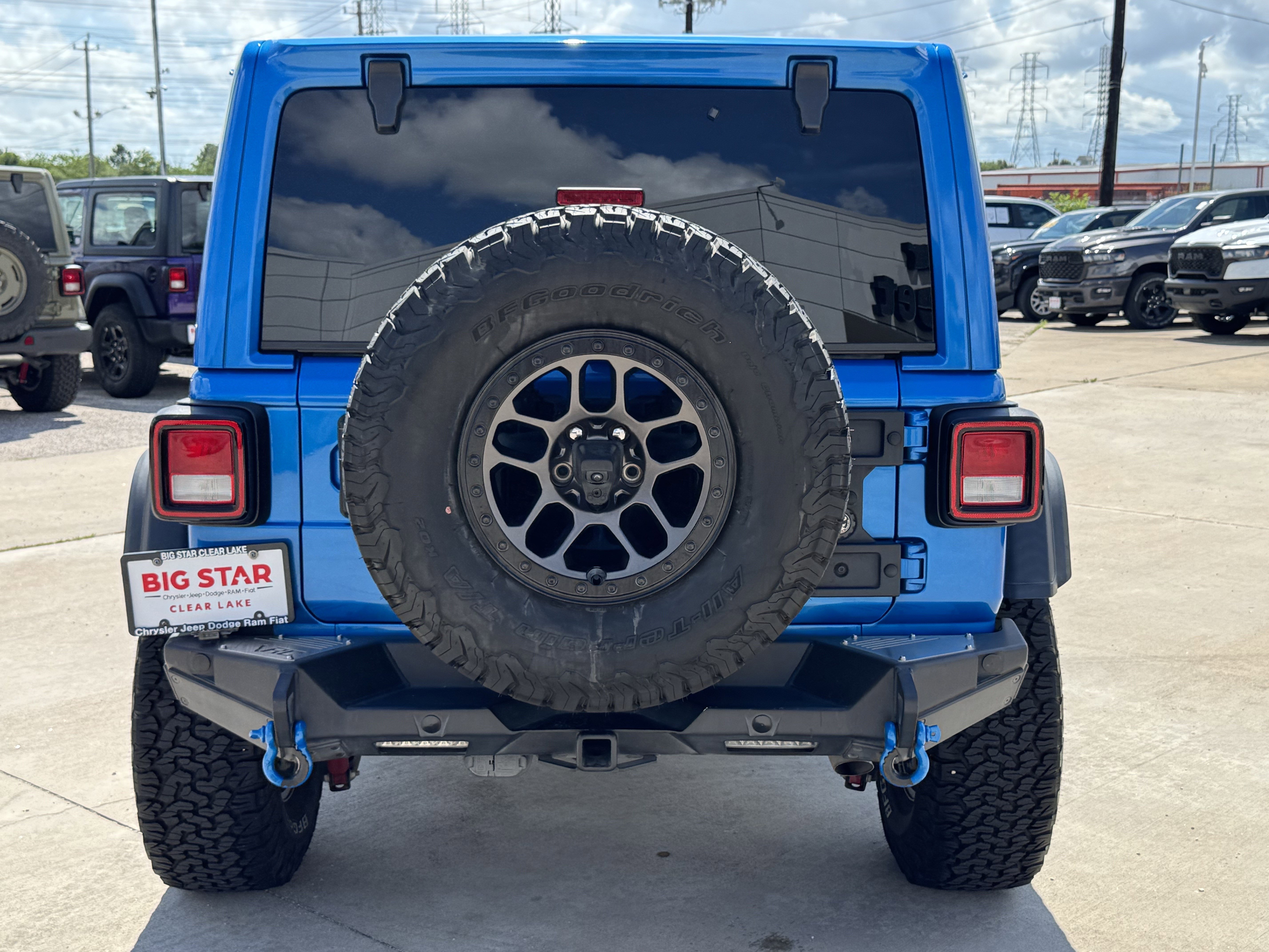 Used 2022 Jeep Wrangler Unlimited Sport AWD/4WD image 9