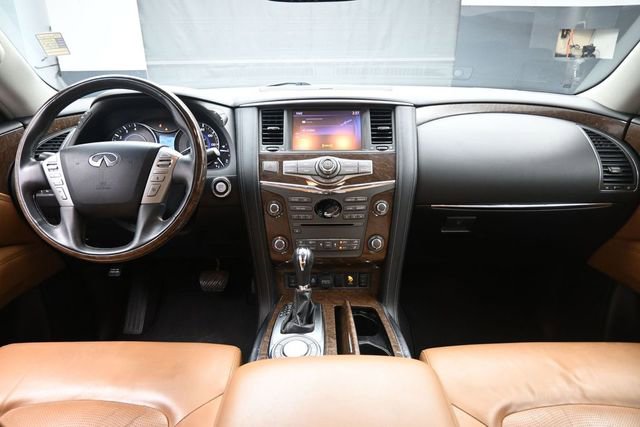 Used 2017 INFINITI QX80 Signature Edition RWD image 9