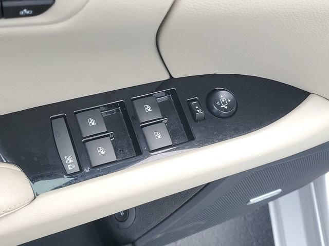 Certified 2018 Cadillac XTS Luxury FWD image 15