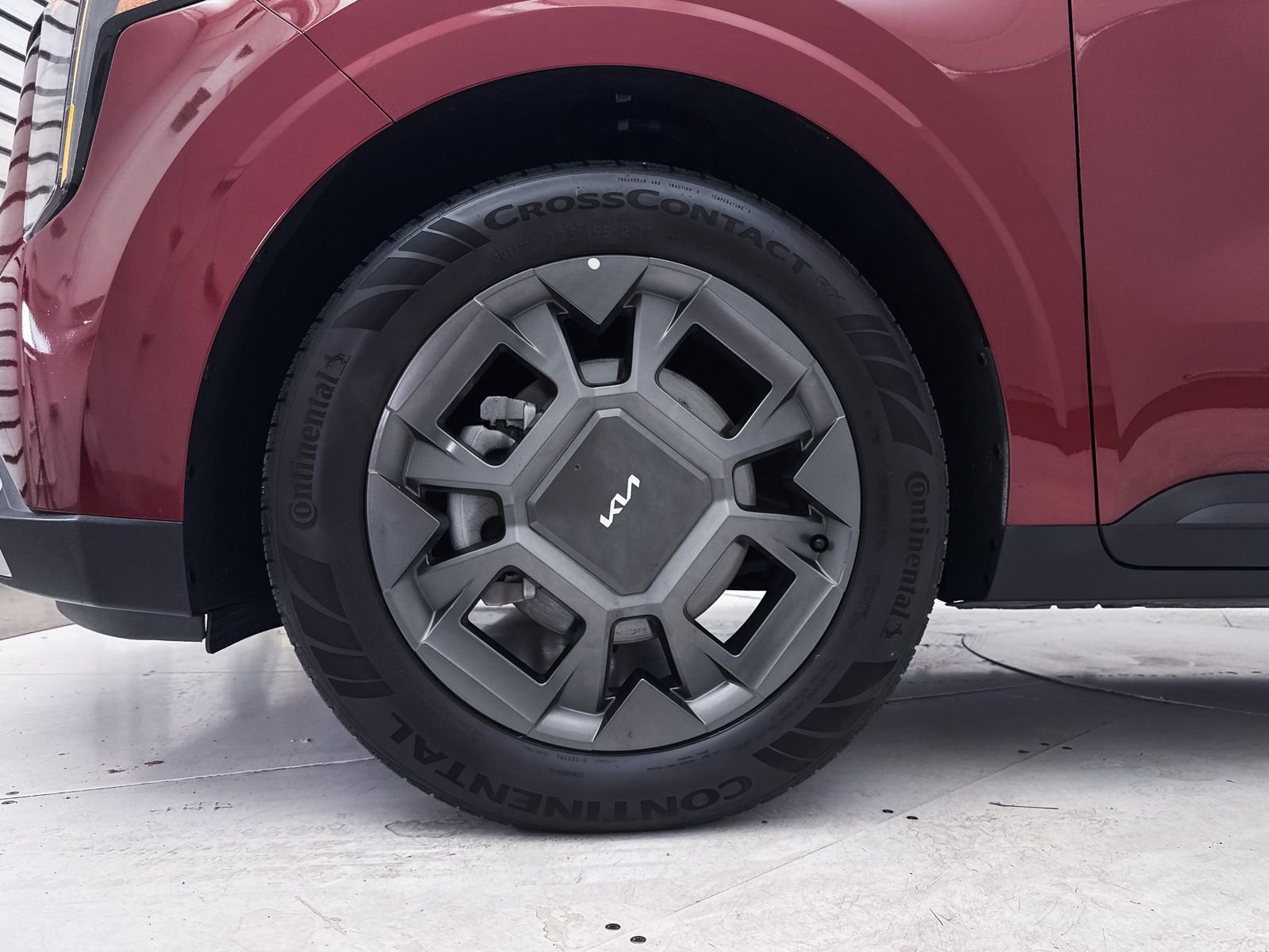 Certified 2025 Kia Carnival EX image 16