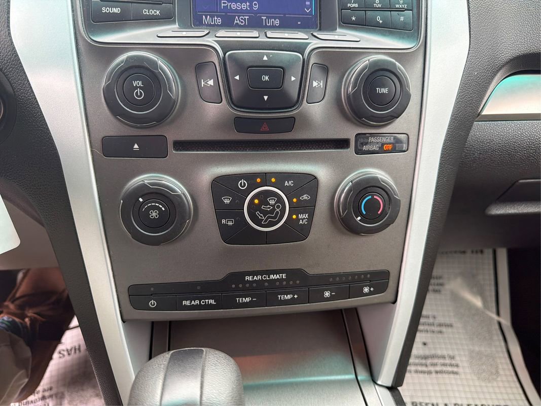 Used 2013 Ford Explorer FWD image 42