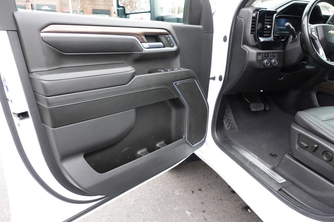 Used 2024 Chevrolet Silverado 2500 LT w/ All Star Edition image 17